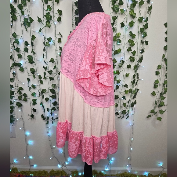 NWOT POL Pink Mixed Media Floral Mesh Ruffle Sleeve Tiered Hem Flowy Blouse Top - Picture 6 of 12